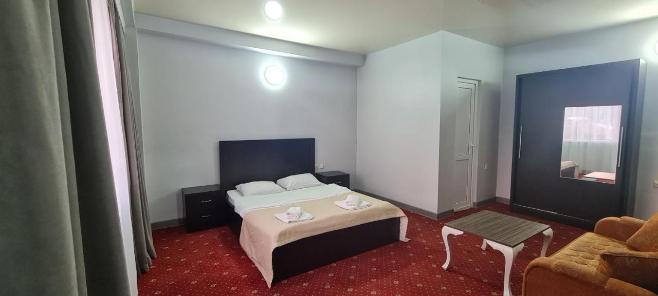 Hotel Genatsvale باتومي المظهر الخارجي الصورة