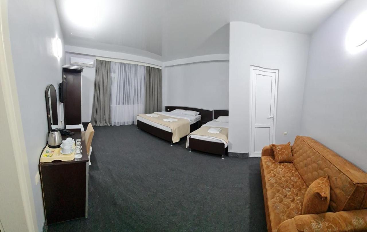 Hotel Genatsvale باتومي المظهر الخارجي الصورة